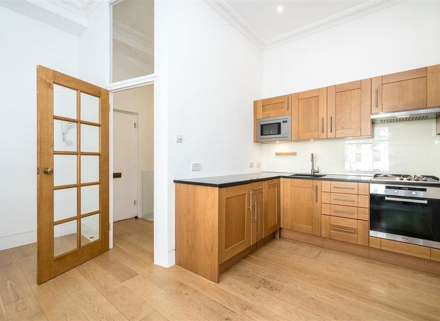 Flat Rutland Gate in City of Westminster