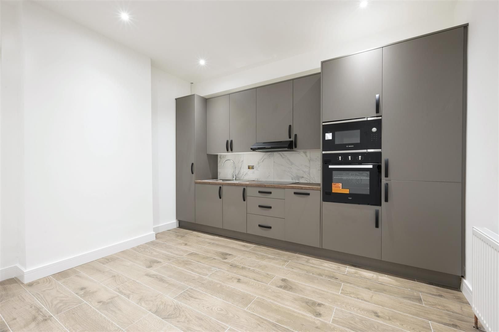 Flat Durham Road in Greater London
