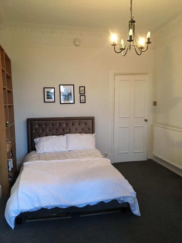 Room Queen's Park Avenue in City of Edinburgh