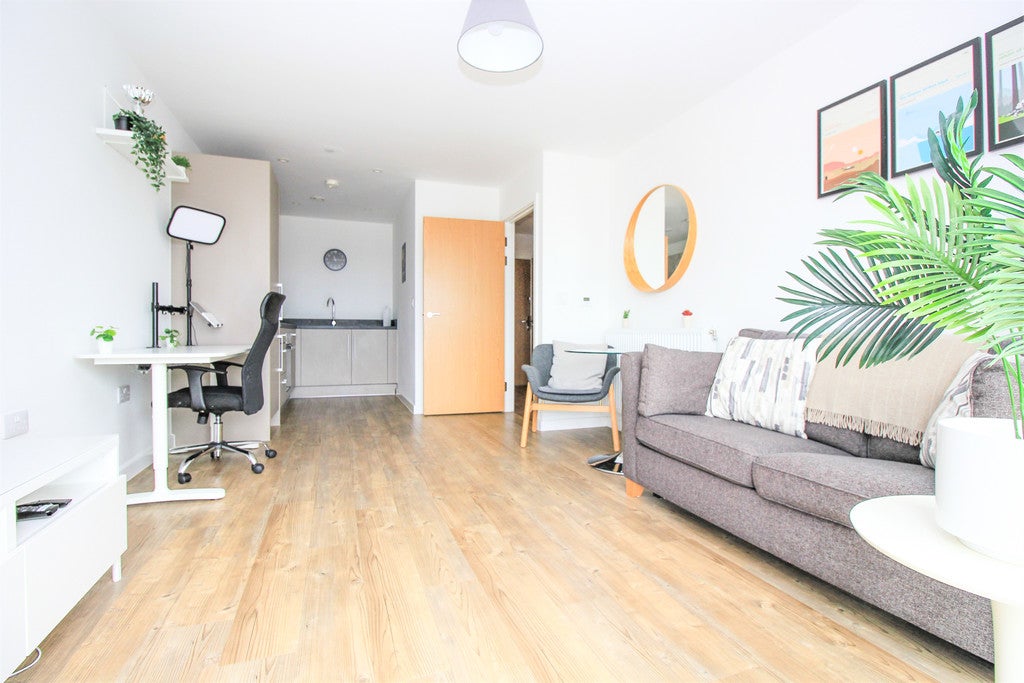Flat Capstan Gardens in Fareham