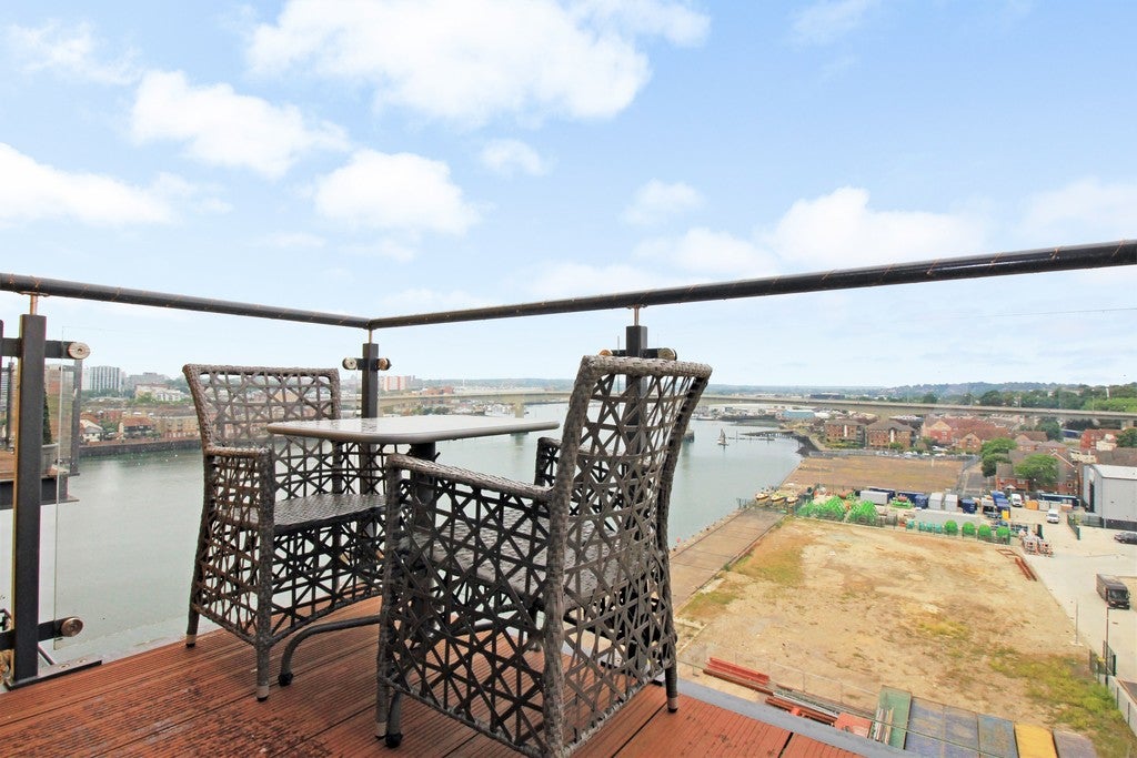 Flat Capstan Gardens in Fareham