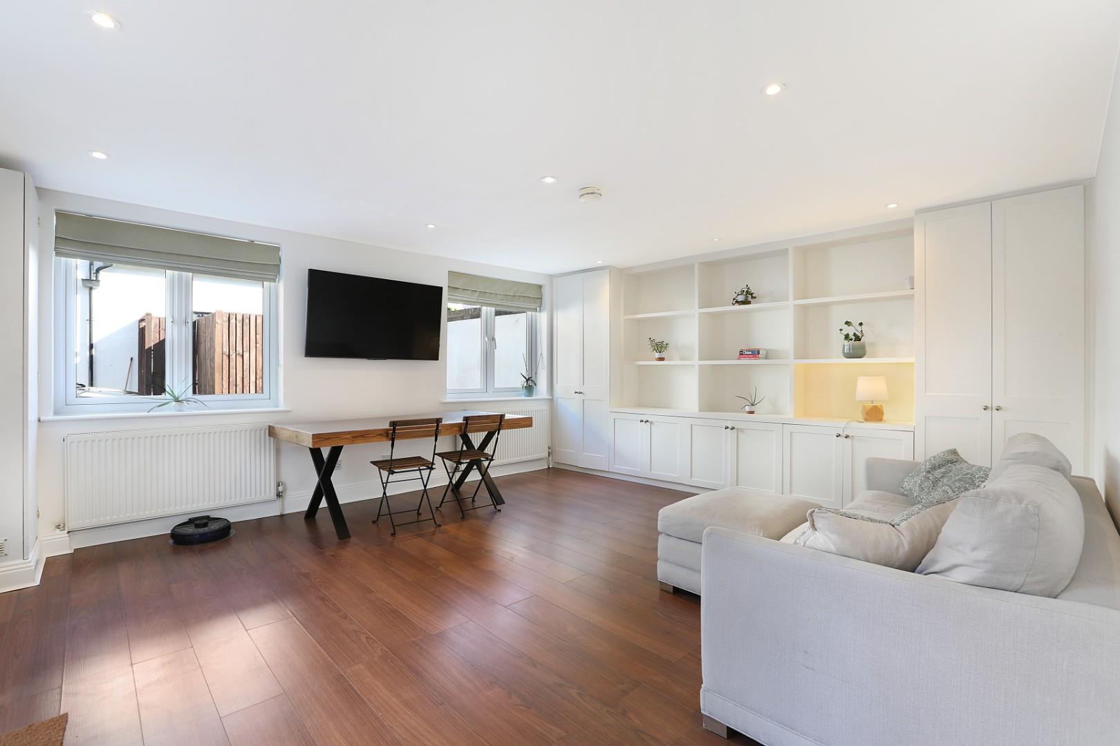 Flat Tilson Close in Greater London