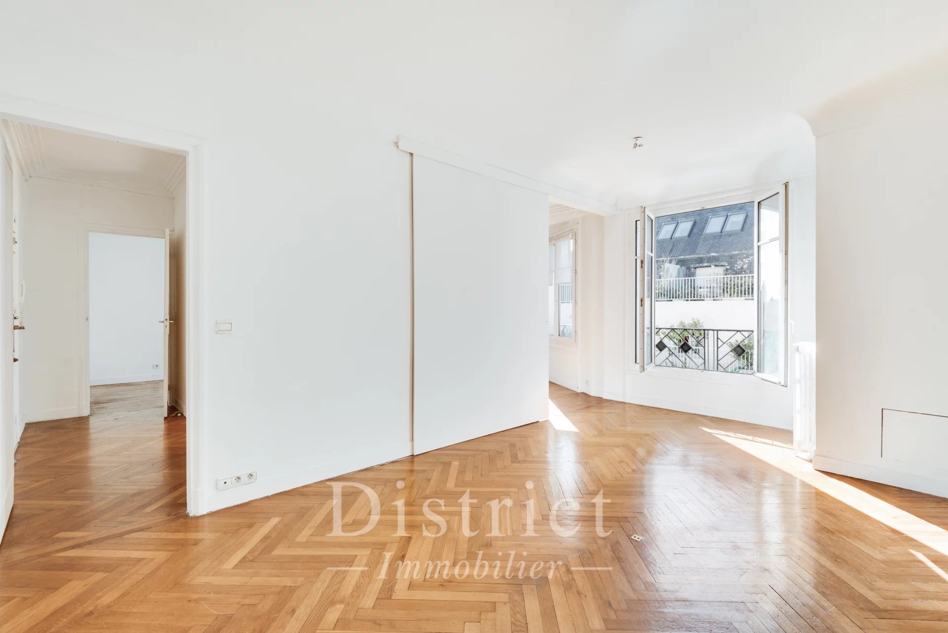 Flat Boulevard Bourdon in Paris