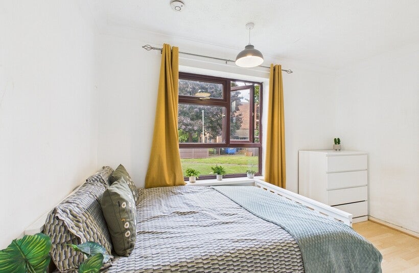 Room Kings Lane in Norwich