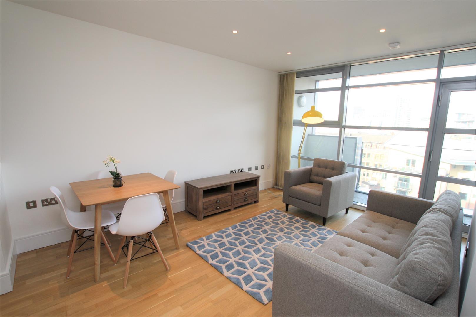 Flat Whitworth Street West in Manchester