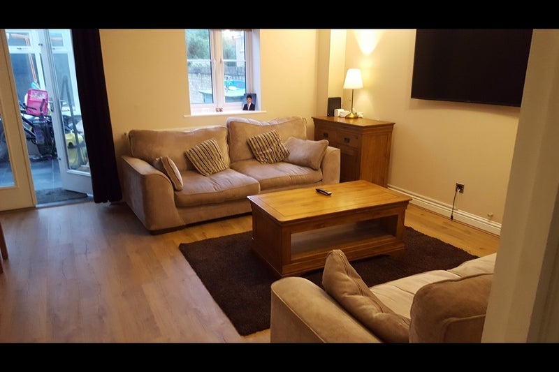 Room Crystal Way in Bradley Stoke