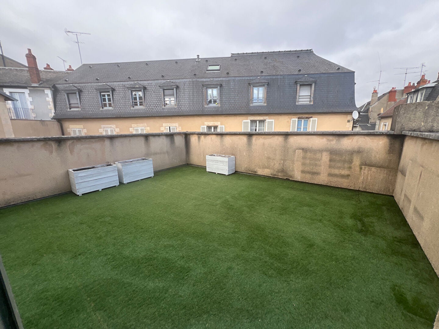Flat Rue Jean Desveaux in Nevers