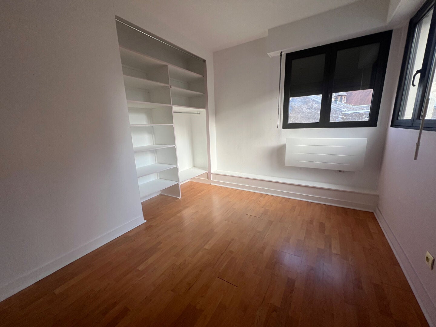 Flat Rue Jean Desveaux in Nevers