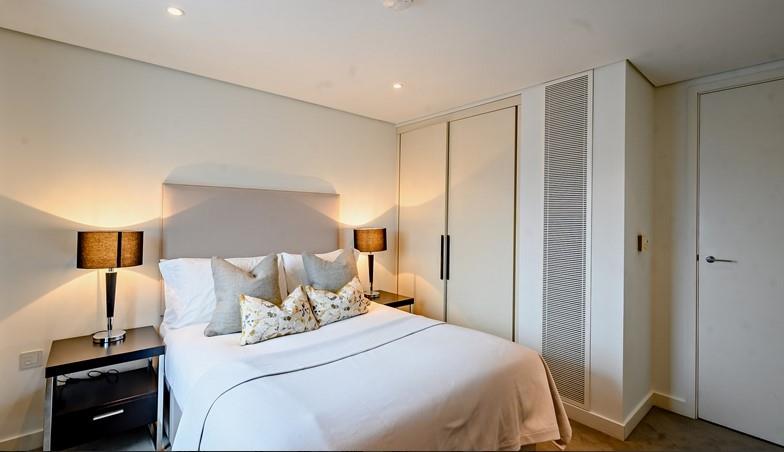 Flat Merchant Square in City of Westminster