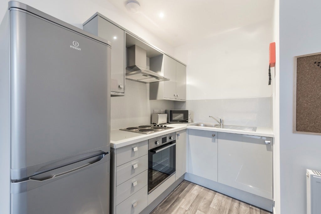Flat Downfield Place in City of Edinburgh