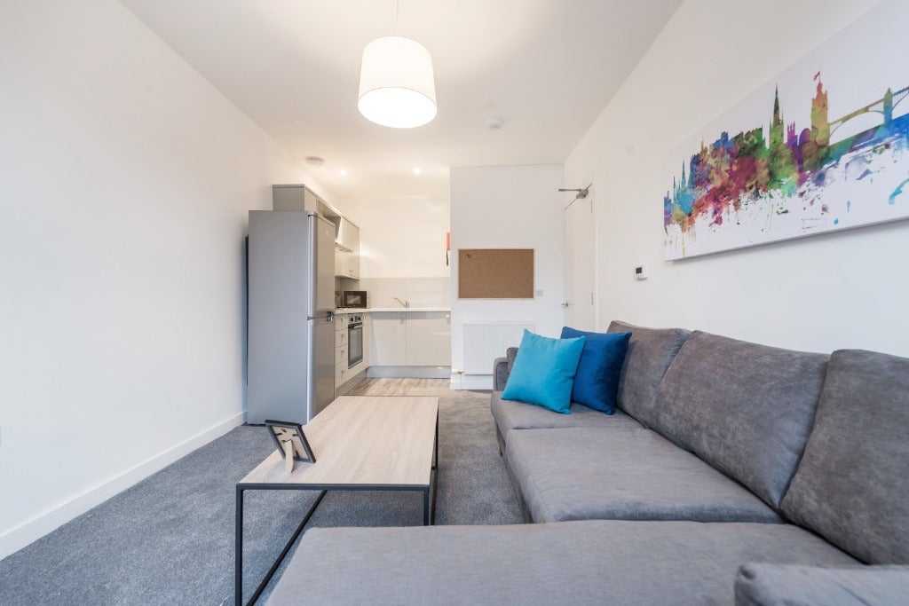 Flat Downfield Place in City of Edinburgh