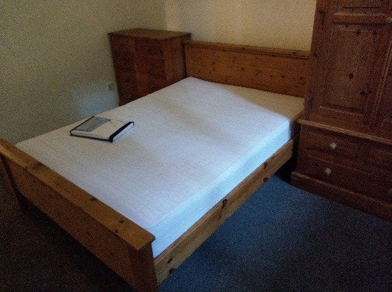 Flat Newton Garth in Leeds
