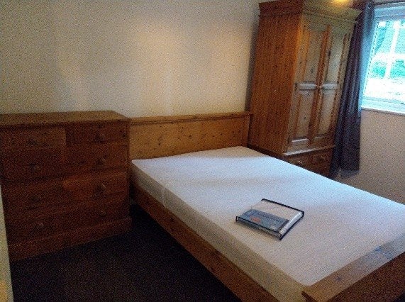 Flat Newton Garth in Leeds