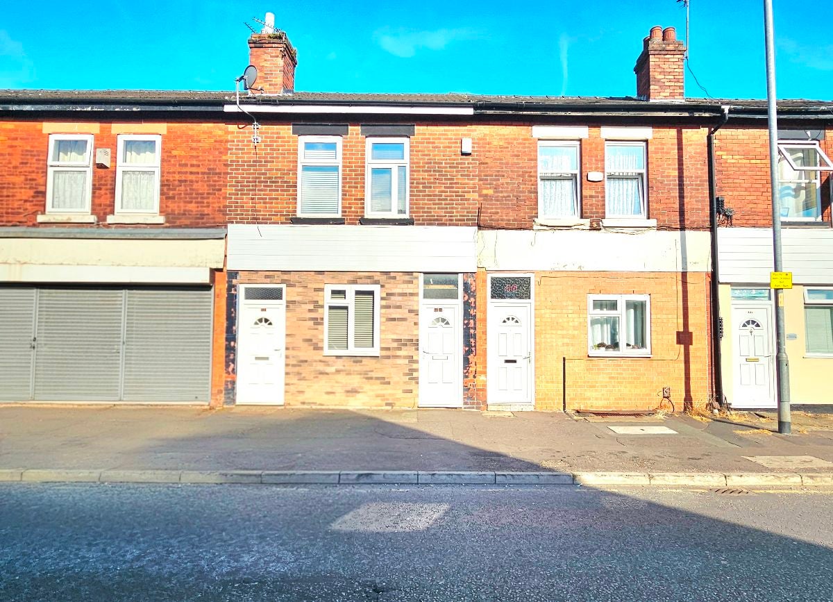 Flat Broom Lane in Manchester