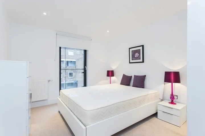 Flat Selsey Street in Greater London