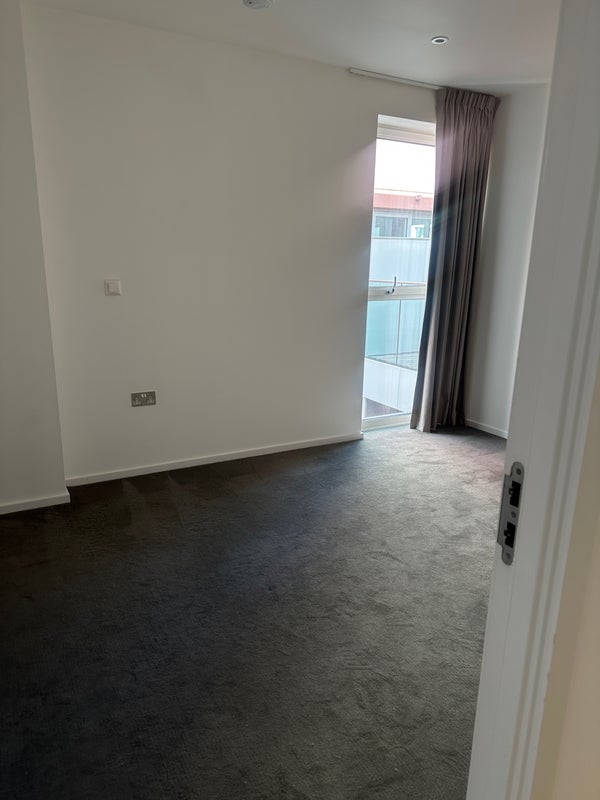 Flat East Park Walk in Greater London