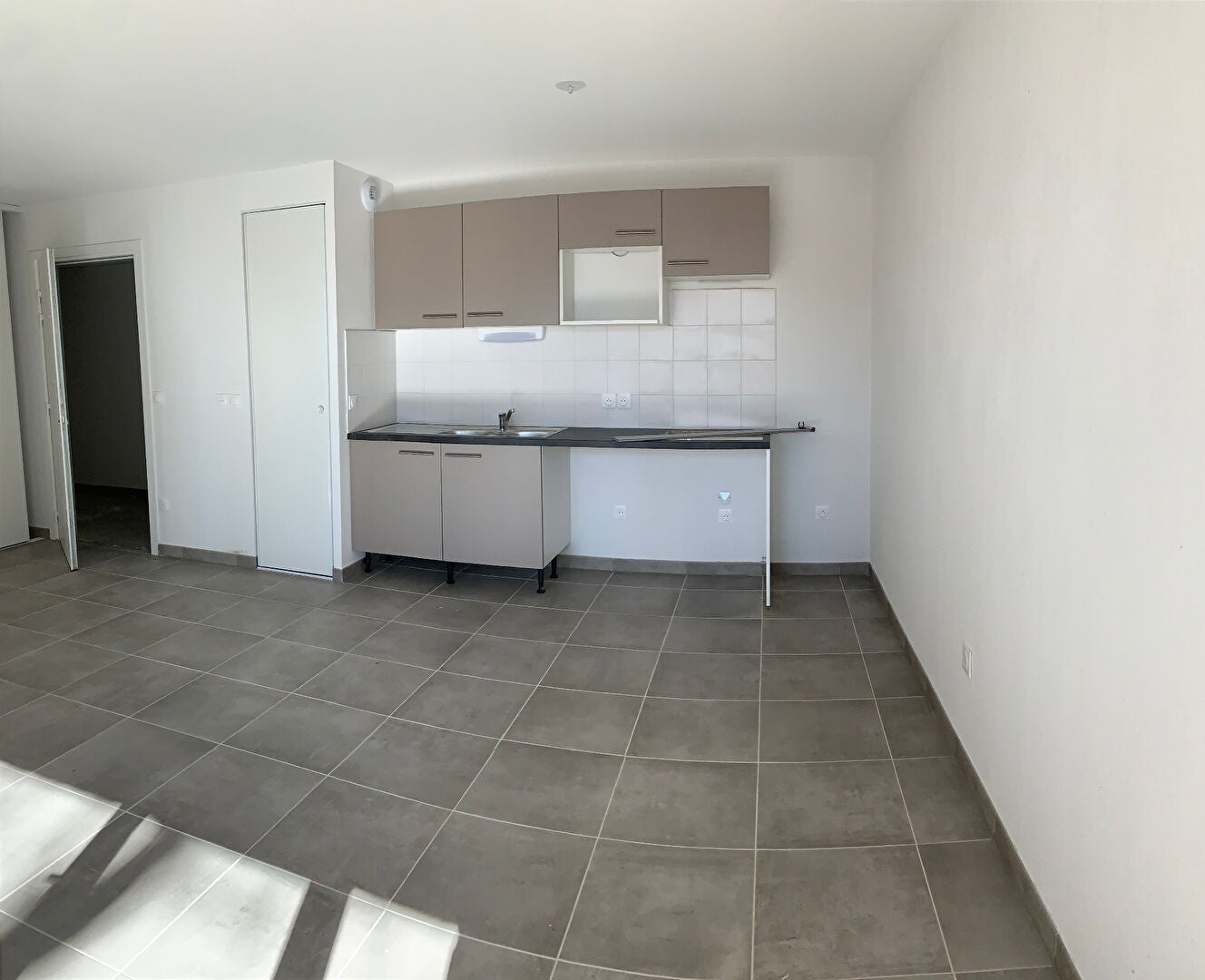Flat Rue Magressolles in Castelginest