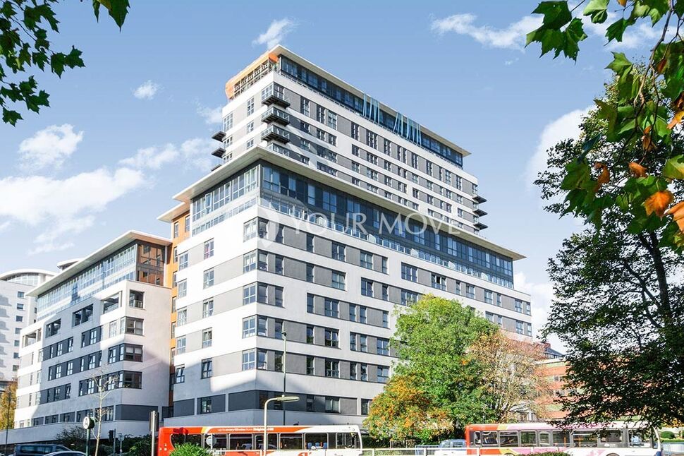 Flat Alençon Link in Basingstoke and Deane