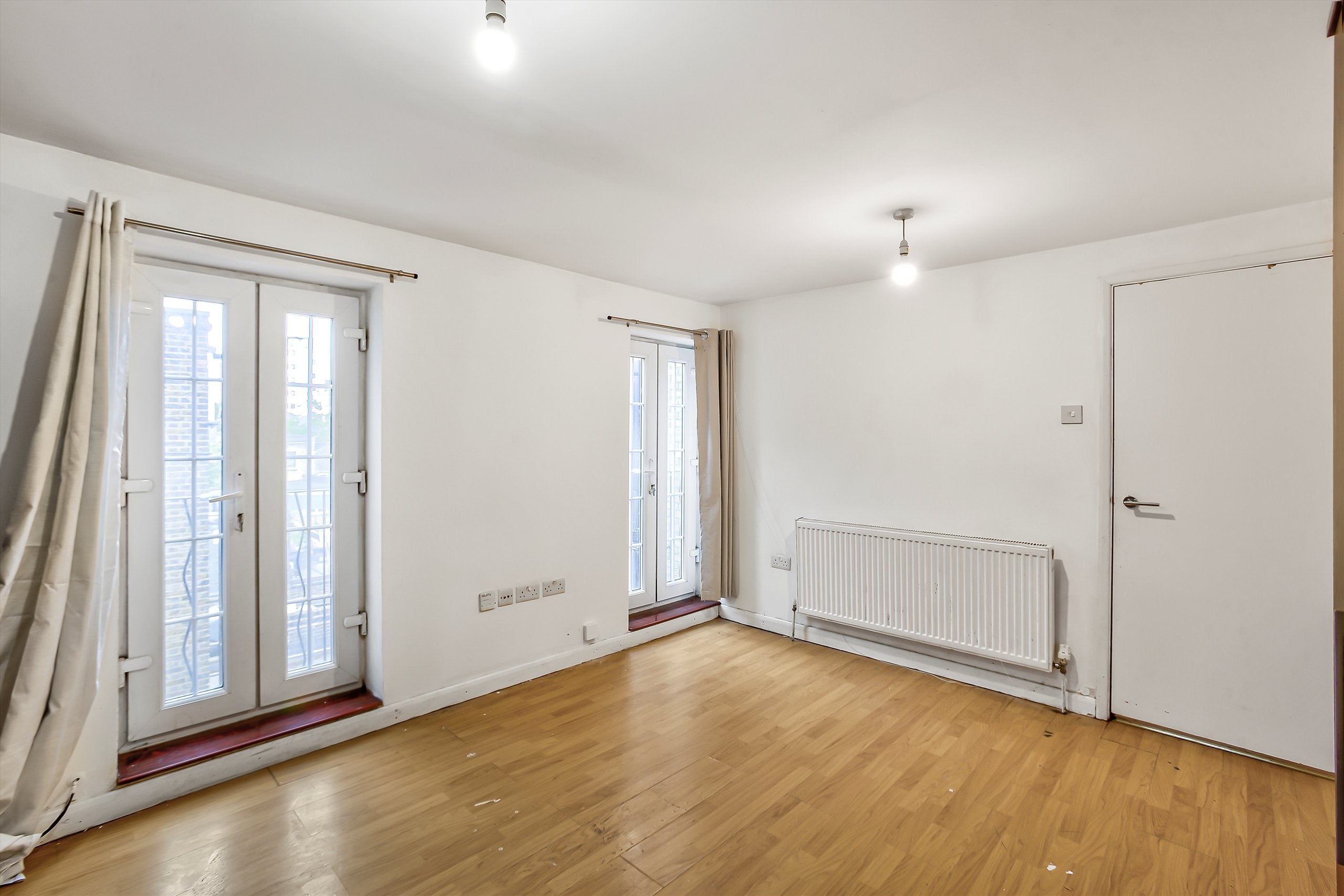 Flat Uxbridge Road in Greater London