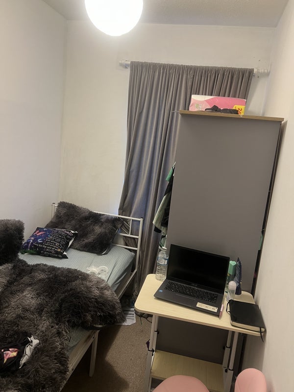 Room Walter's Road in Greater London
