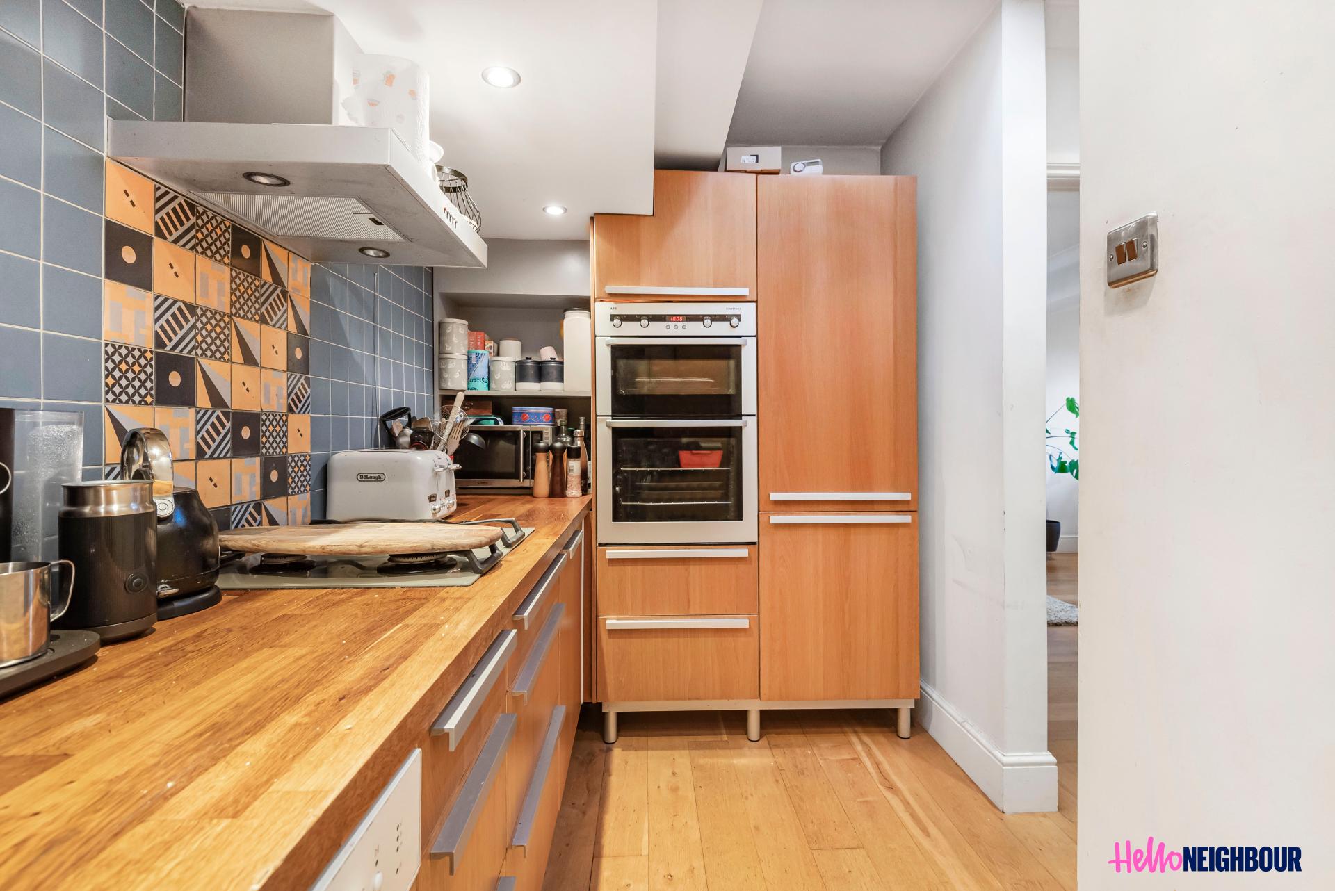 Flat Wellington Way in Greater London