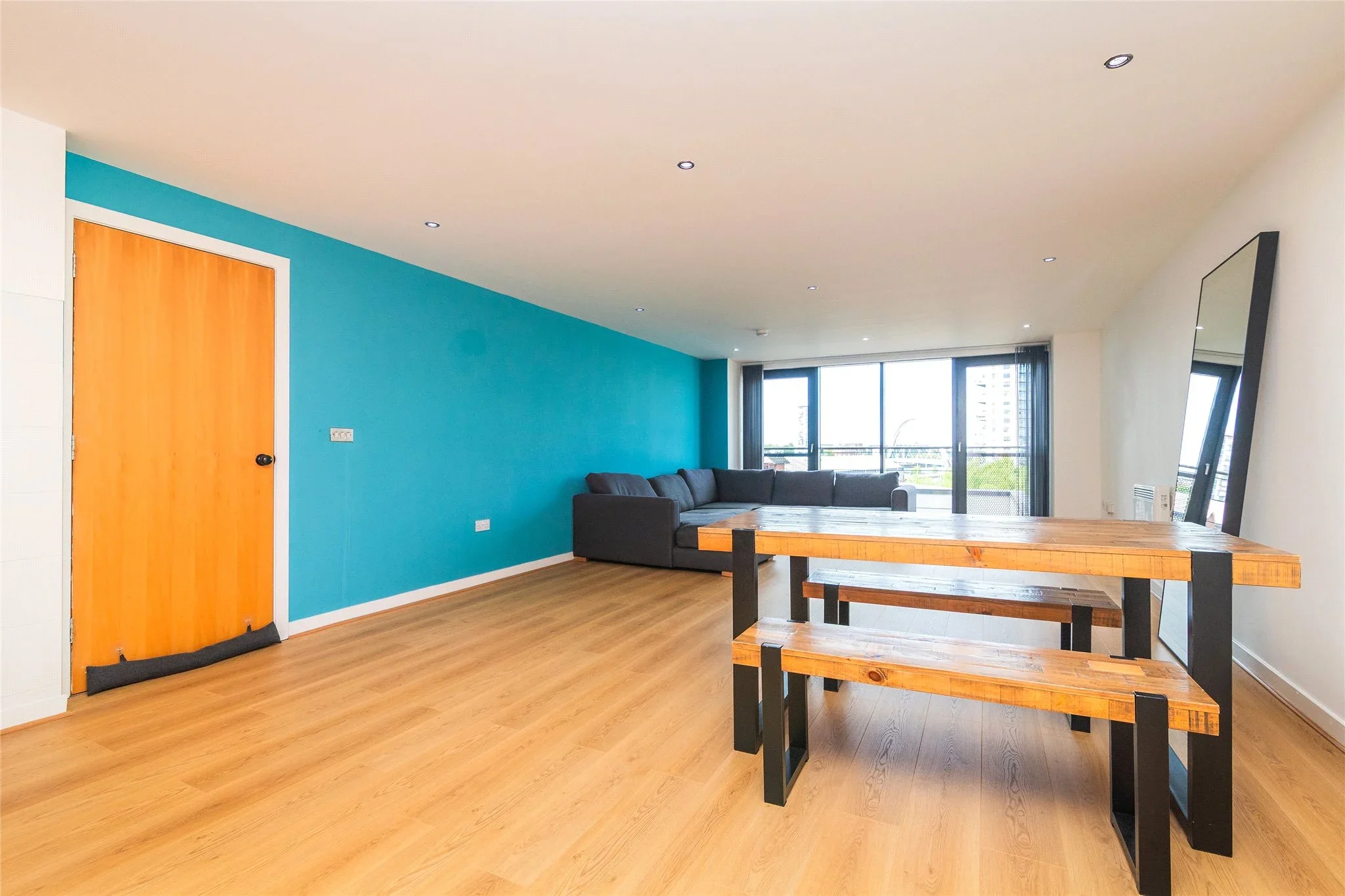 Flat Lancefield Quay in Glasgow