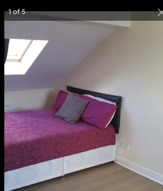Room St George's Road in Greater London