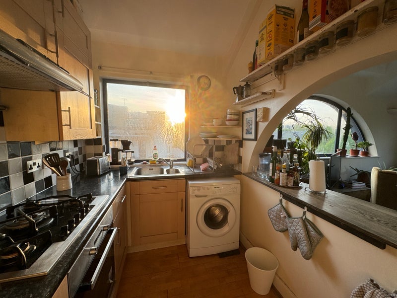 Flat Caledonian Road in Greater London