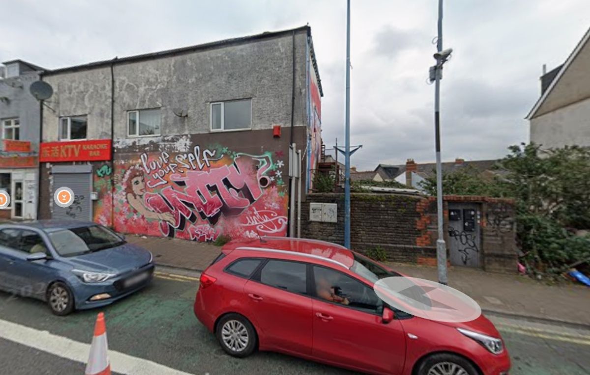 Flat Crwys Road in Cardiff