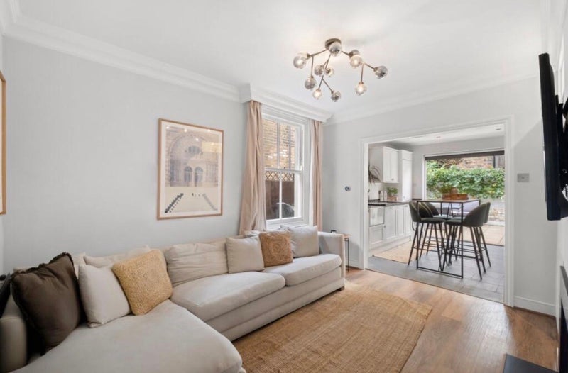 Flat Glenrosa Street in Greater London
