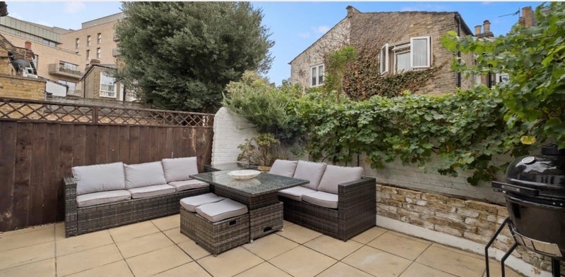 Flat Glenrosa Street in Greater London