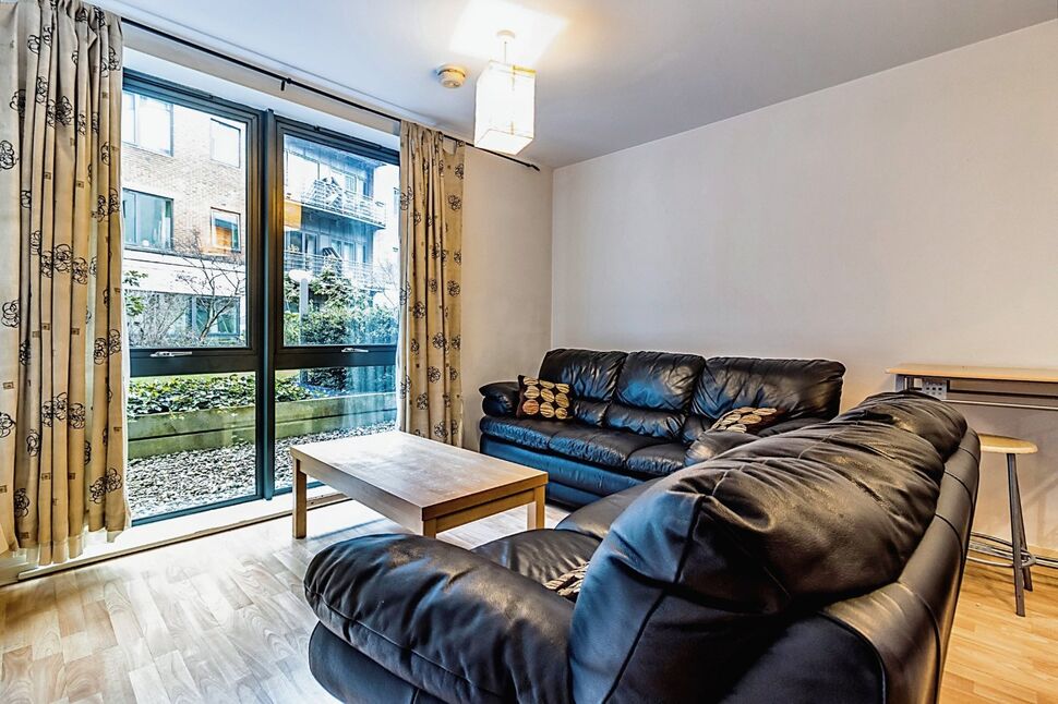 Flat City Road East in Manchester