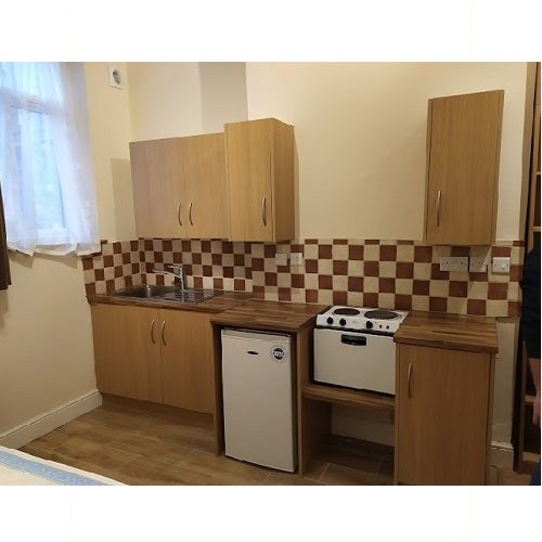 Room Uxbridge Road in Greater London