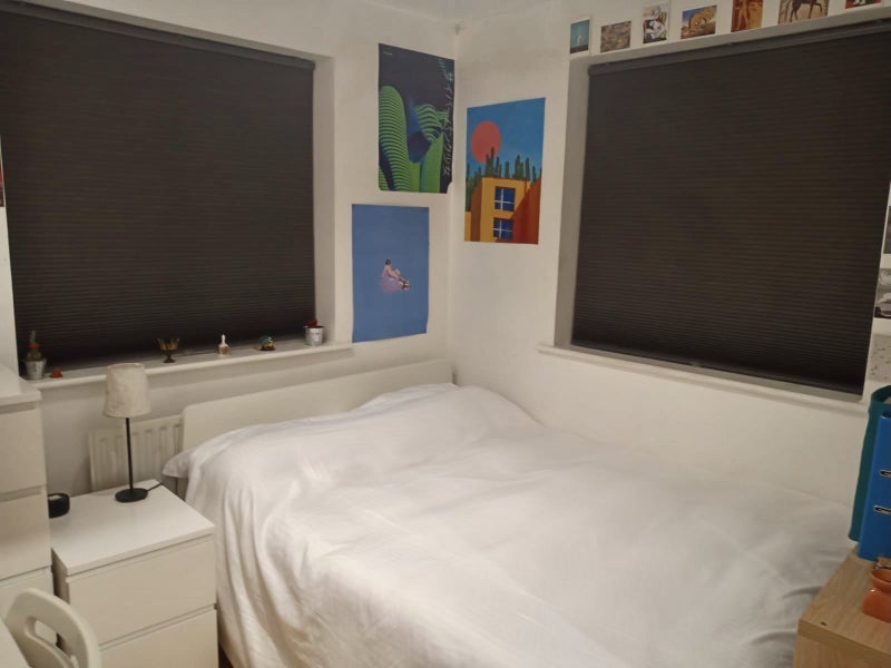 Room Elm Road in Greater London