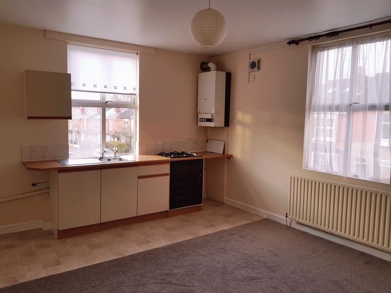 Flat Newhampton Road West in Wolverhampton