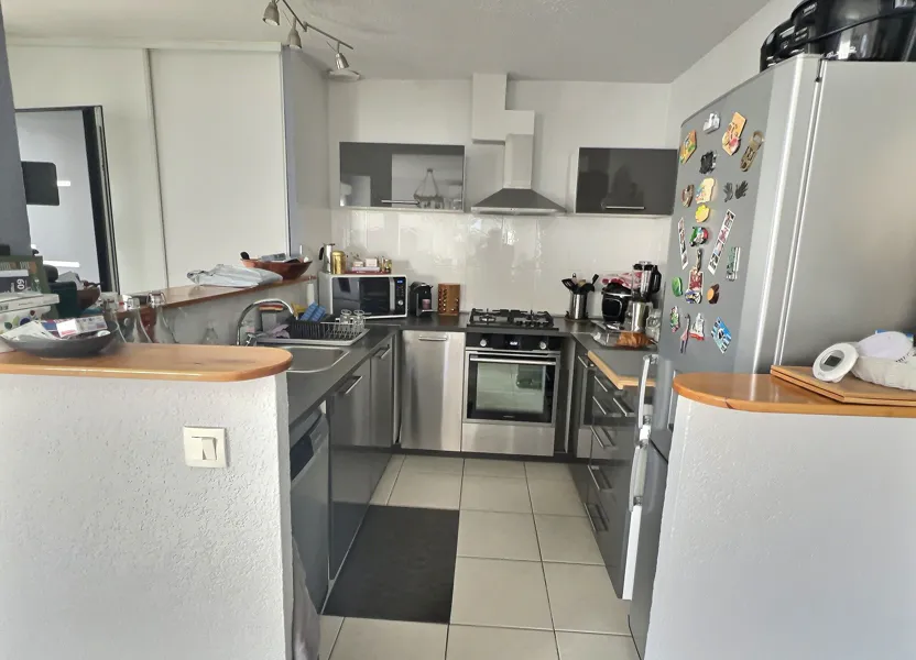 Appartement Route des Trois Lucs à La Valentine à Marseille