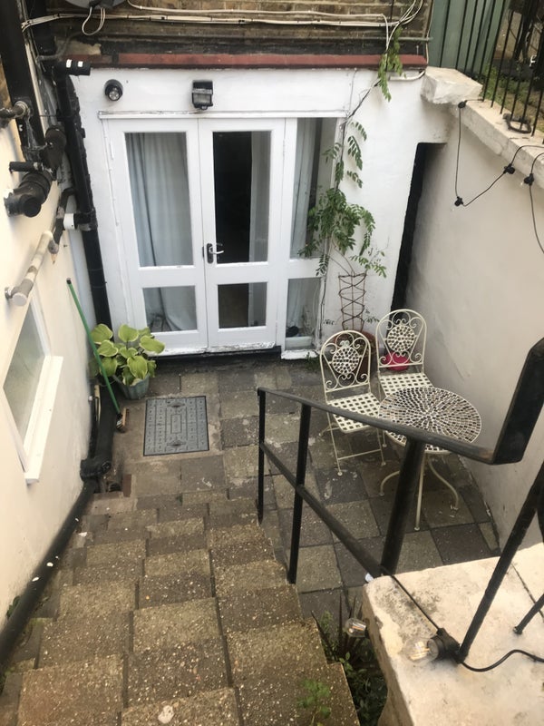 Flat Battersea Rise in Greater London