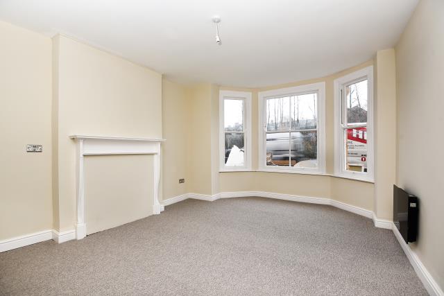 Flat Stryd Fawr / High Street in Llandrindod Wells