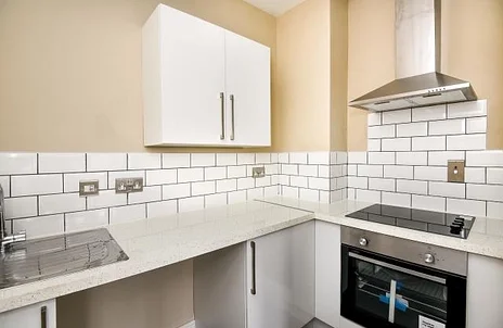 Flat Stryd Fawr / High Street in Llandrindod Wells