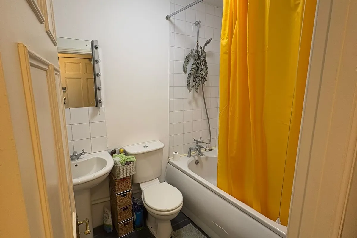 Flat Kensington Place in Bath