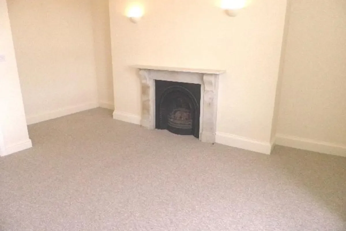 Flat Kensington Place in Bath