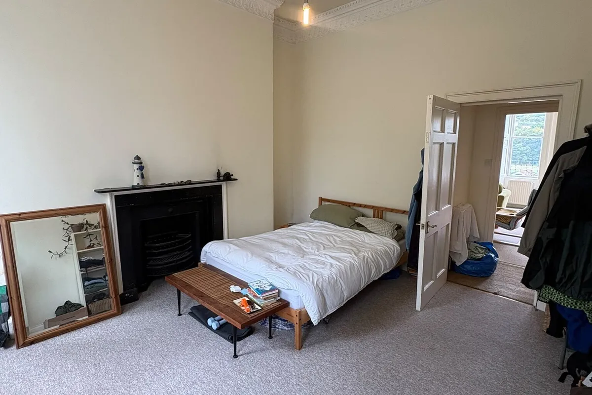 Flat Kensington Place in Bath