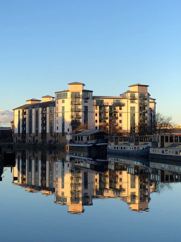 Flat Shore in City of Edinburgh