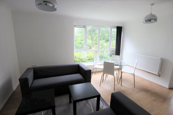 Flat Duddeston Manor Road in Birmingham