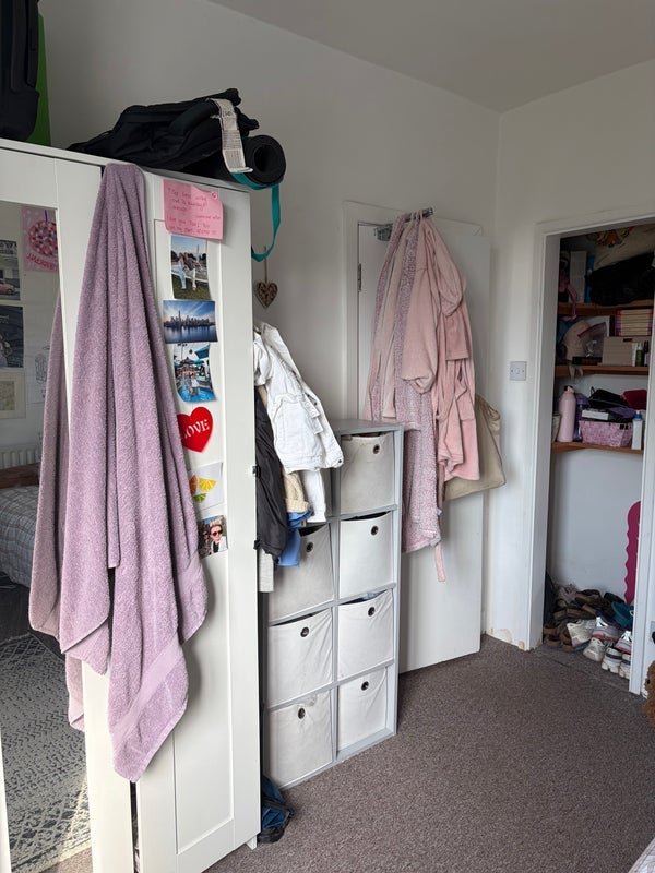 Room St Charles Square in Greater London