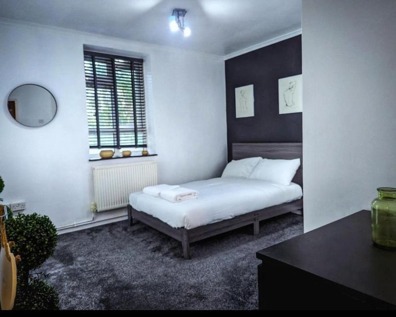 Room Powis Road in Greater London
