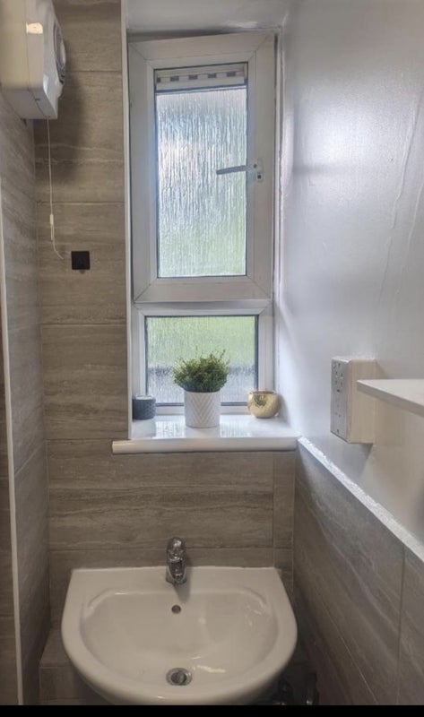 Room Powis Road in Greater London