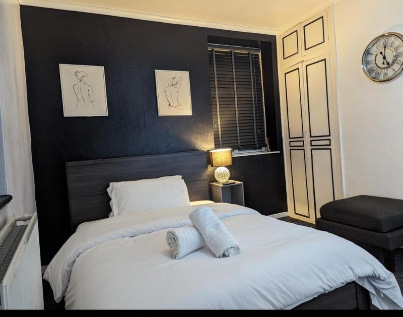 Room Powis Road in Greater London
