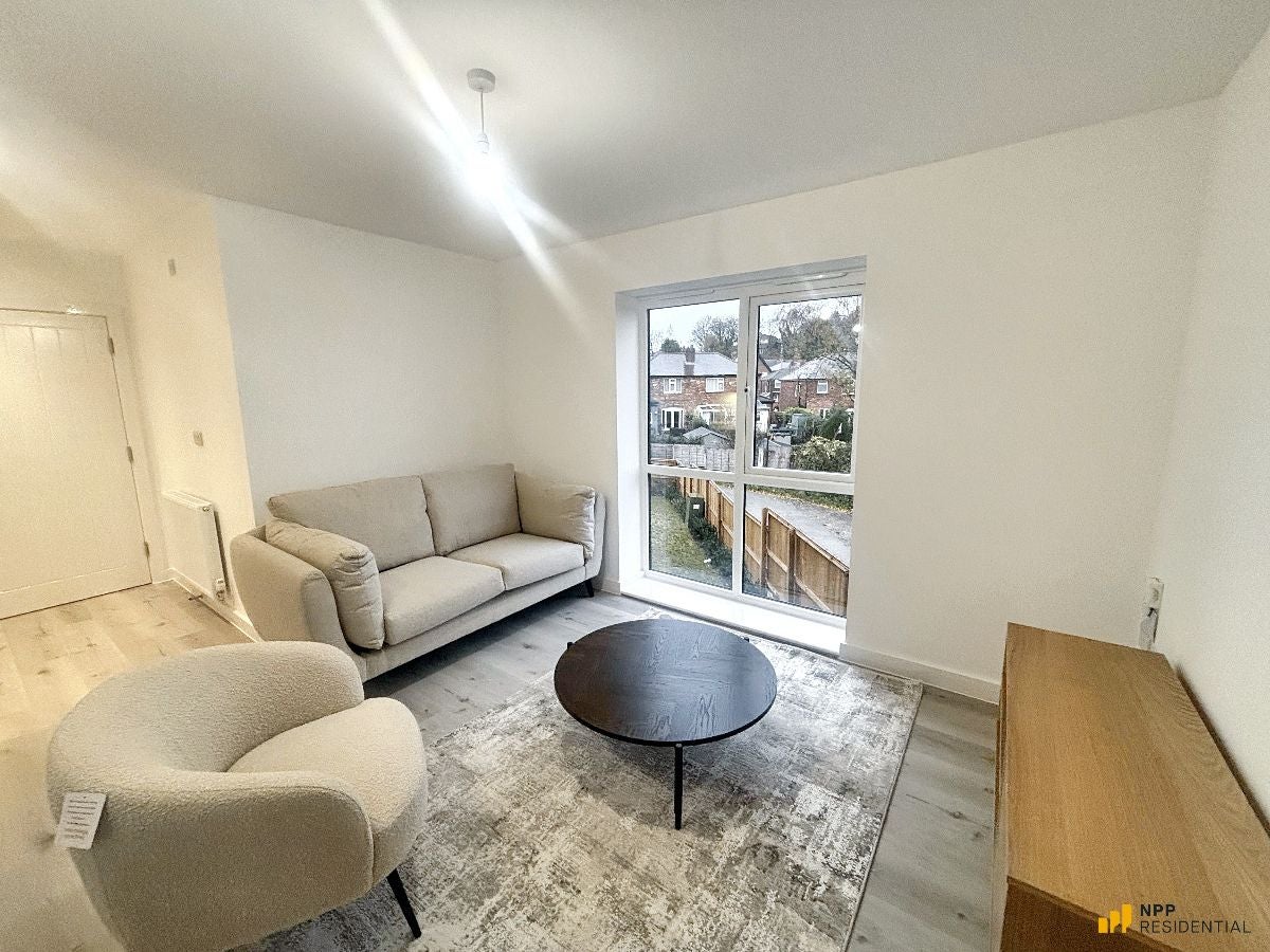 Flat Ward Drive in Prestwich