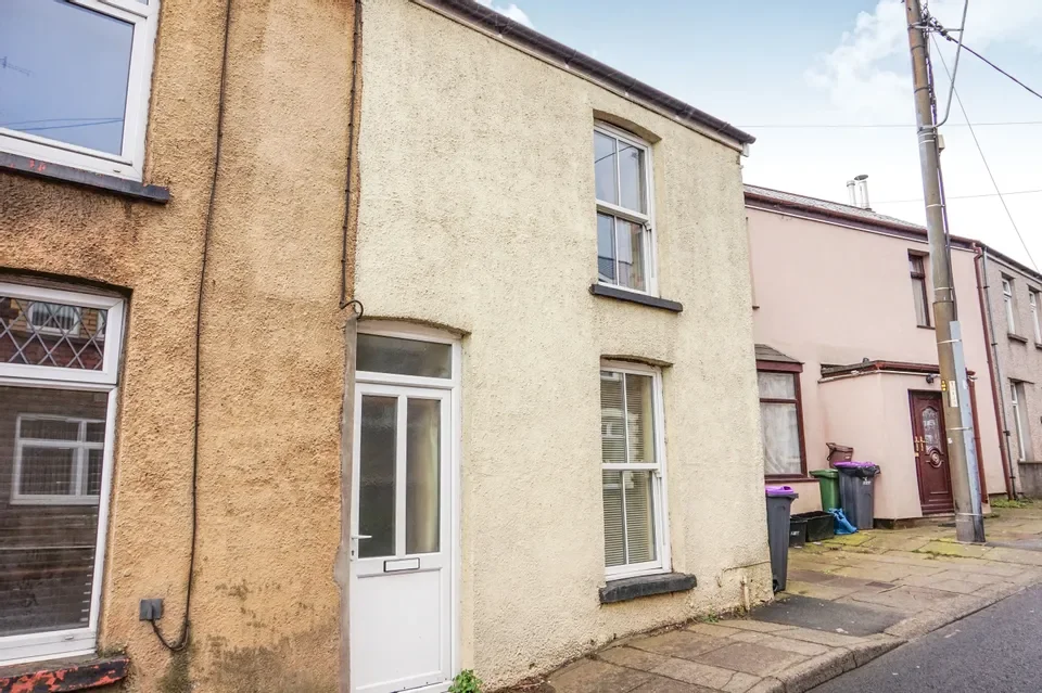 House South Street in Cwmbrân